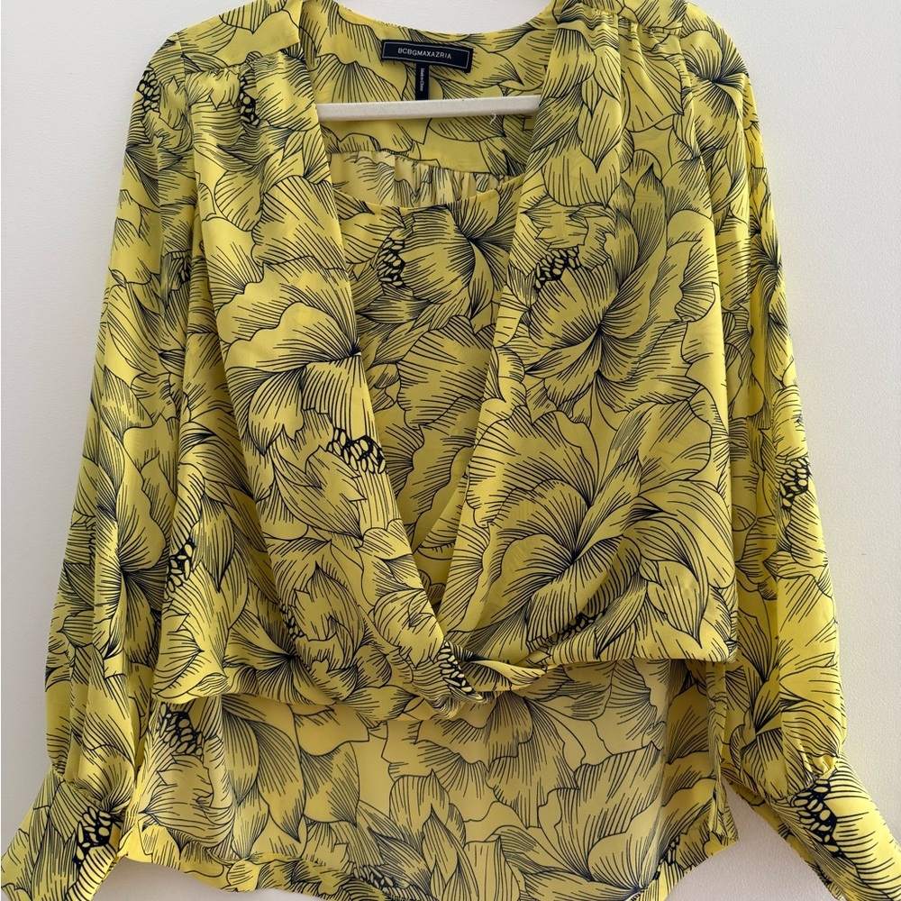 BCBGMaxAzria Yellow Top with Black Leaf Design
